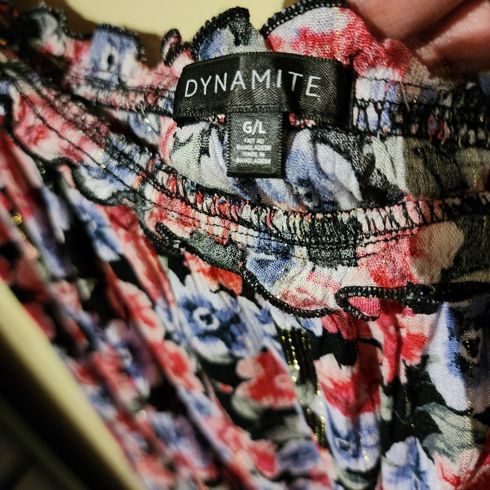 💙 NWOT Printed Off Shoulder Blouse - Picture 8 of 9